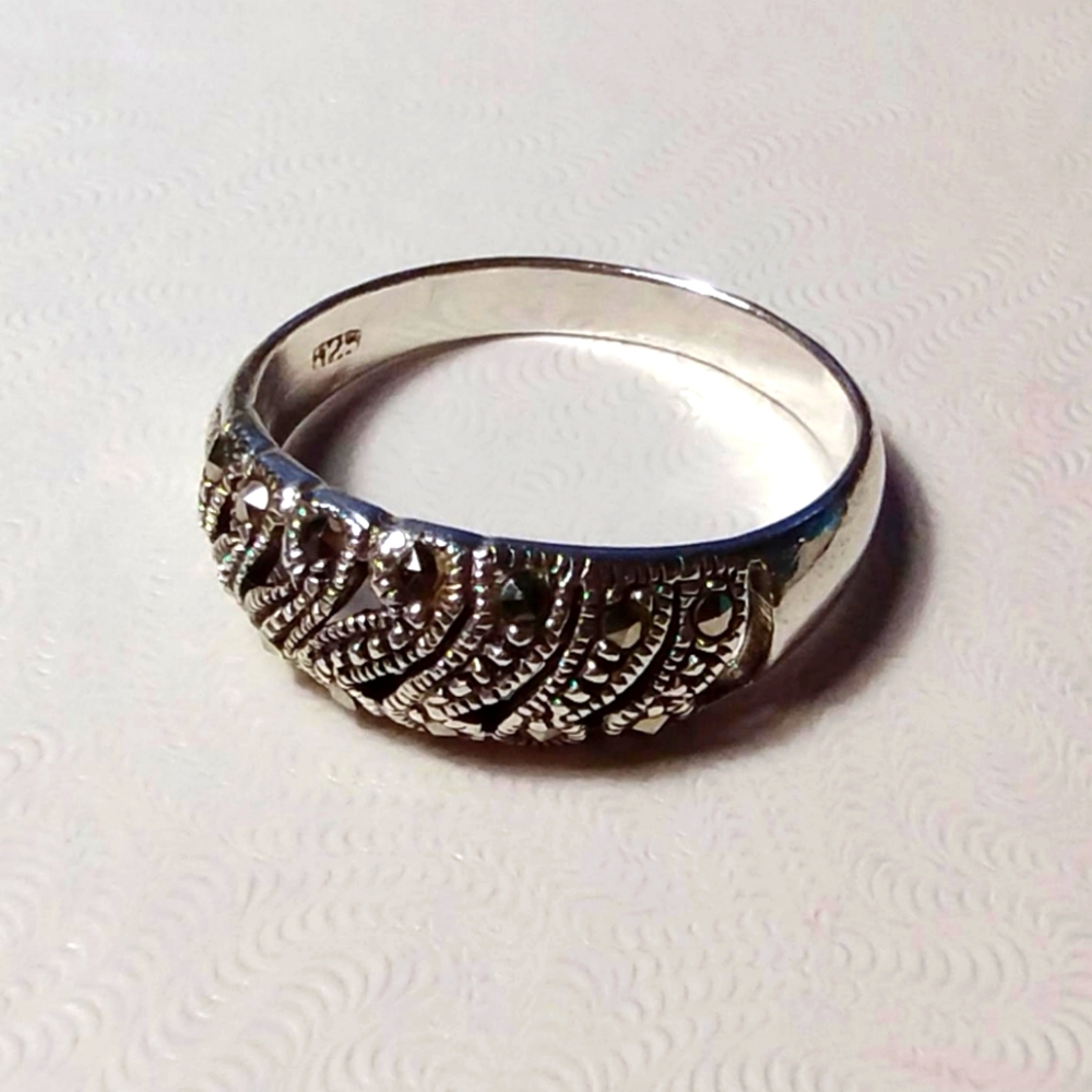Sz 8.5 925 Silver Marcasite Milgrain Swirl Wave Filigree Sparkly Subtle Sterling